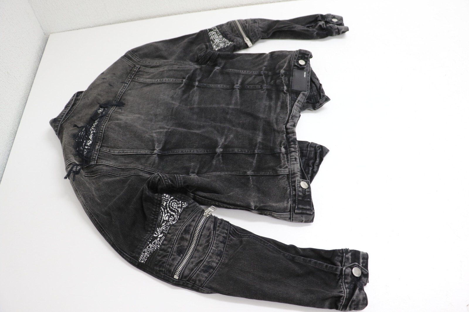 AMIRI Bandana MX2 Denim Trucker Jacket Distressed Black RN150712 