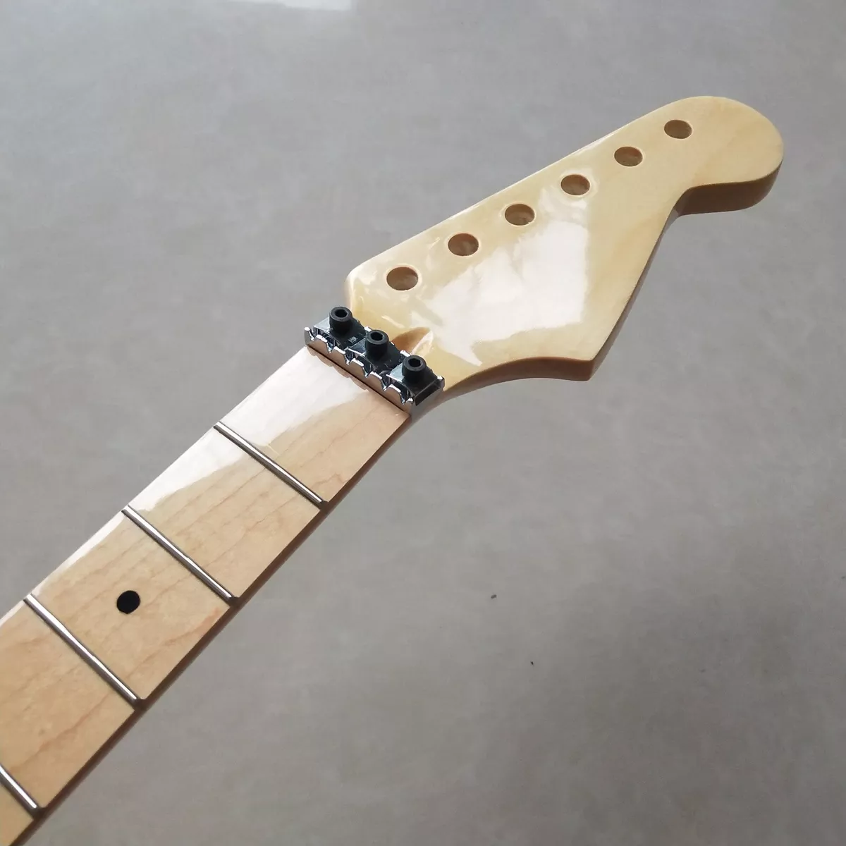 Gloss fretboard deals