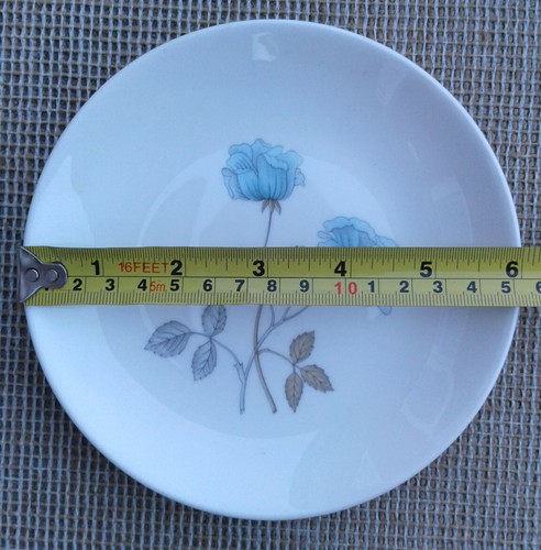 WEDGWOOD ICE ROSE - SELECTION OF TEA CUP, SAUCER & PLATE TRIOS. - Picture 9 of 20