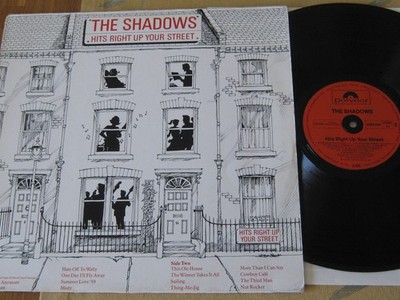 LP  SHADOWS The -  HITS RIGHT UP YOUR STREET - Label: POLYDOR 2383 620