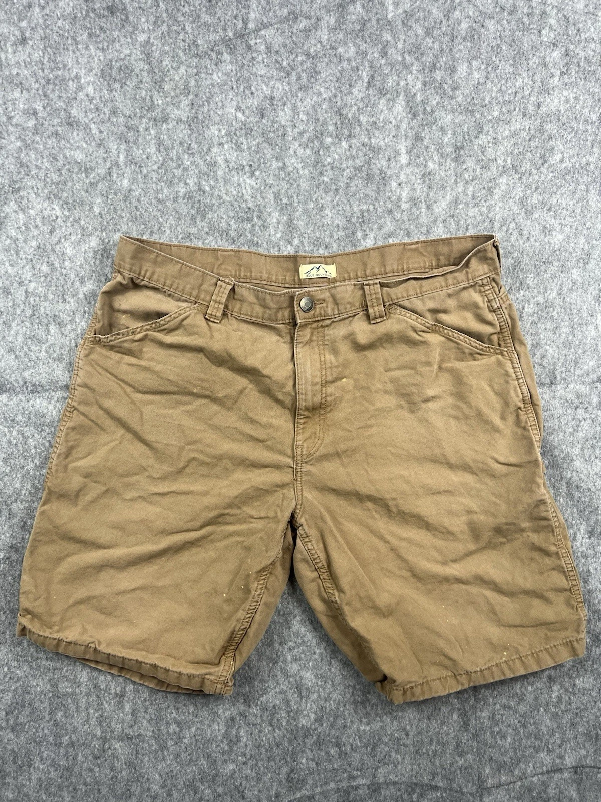 Blue Mountain Mens Dark Khaki Cargo Shorts Hiking/Outdoor/Utility Size 42