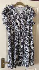 Womens Floral dress size 4XL