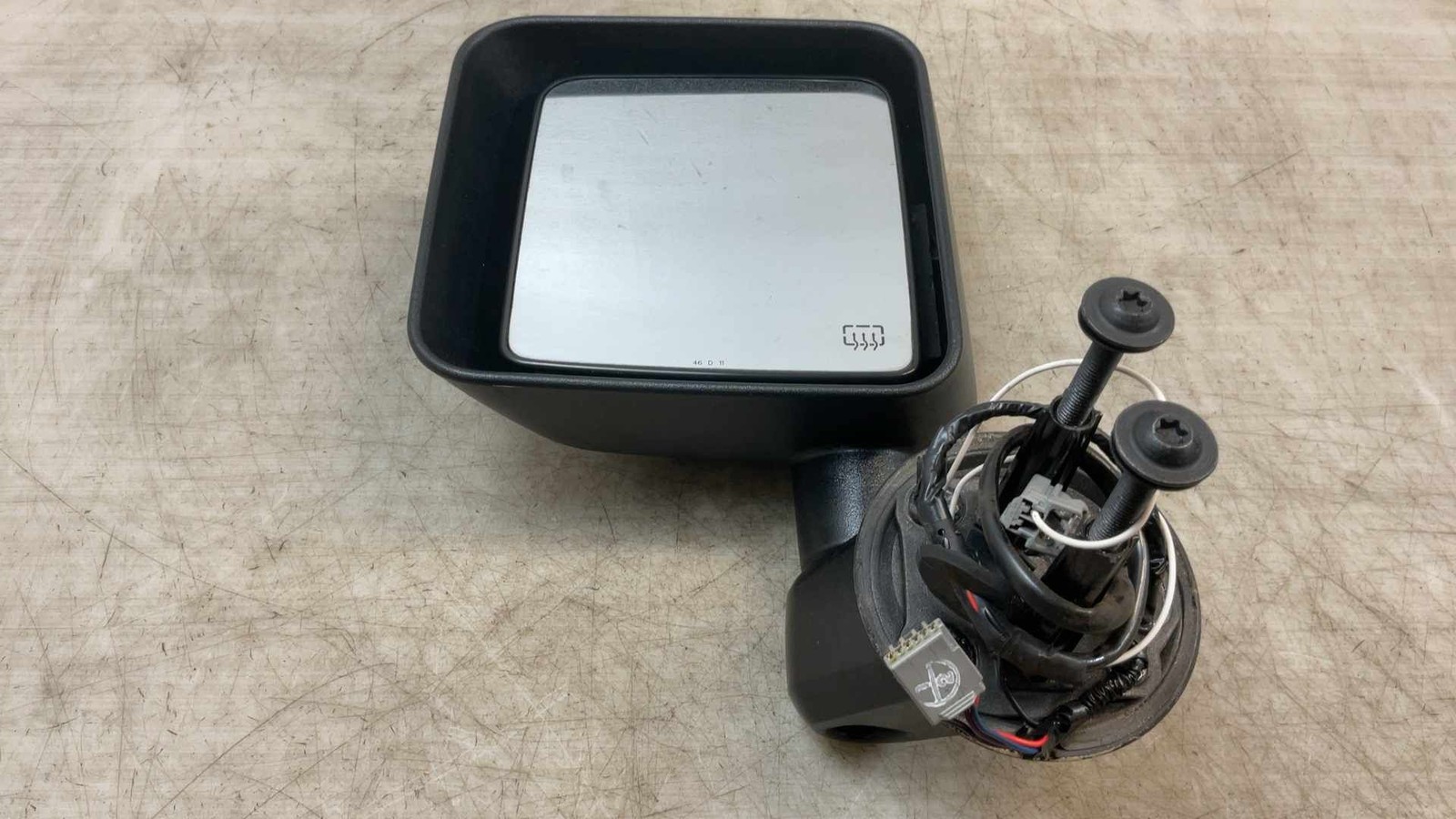 Jeep Wrangler JK OEM Driver Side Power Front Mirror Assembly 2011-2013 182859