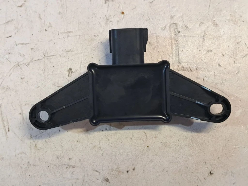 Volvo S80 2013 Petrol Control Unit High Pressure Fuel Pump 31405746 224kW - Image 2 of 4