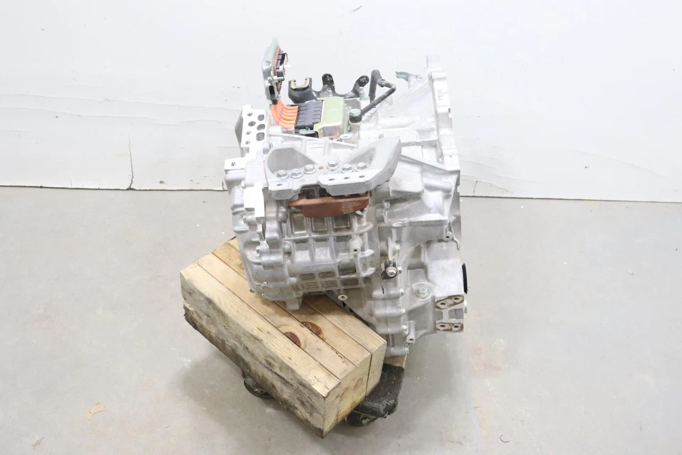 Conjunto de transmisión Toyota Sienna 2021 2022 2023 2024. Foto 3 de 4