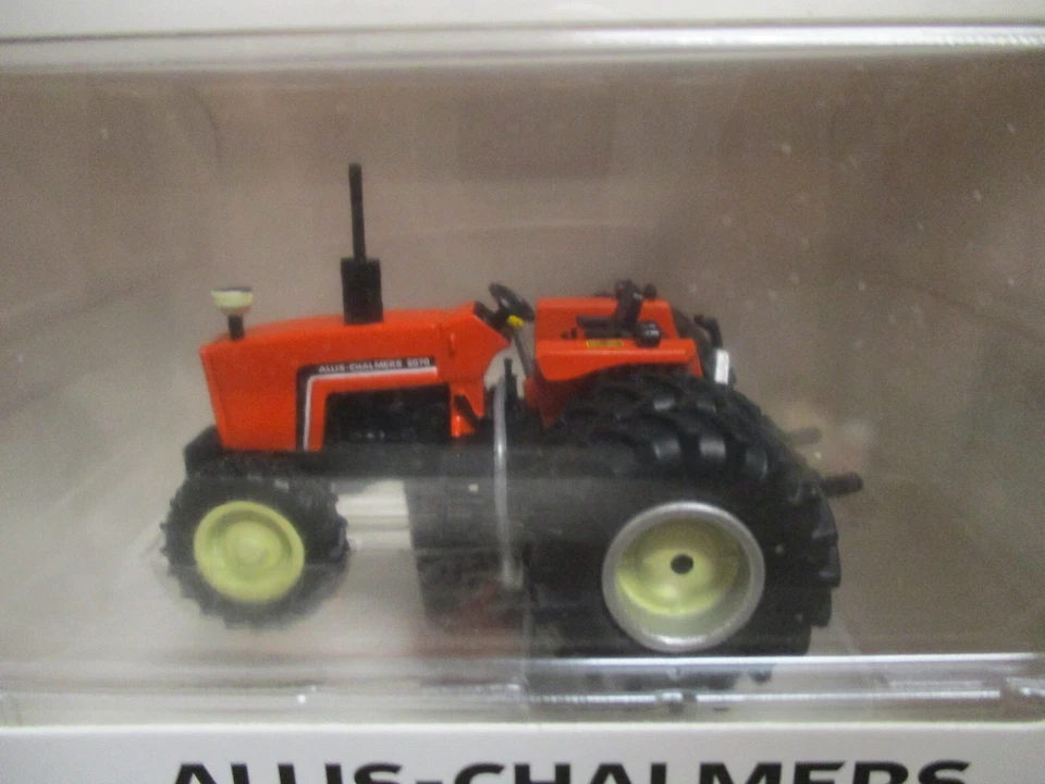 2024 Allis Chalmers Model 6070 MFWD Toy Tractor, 1/64 Scale, NIB - Image 4 of 4