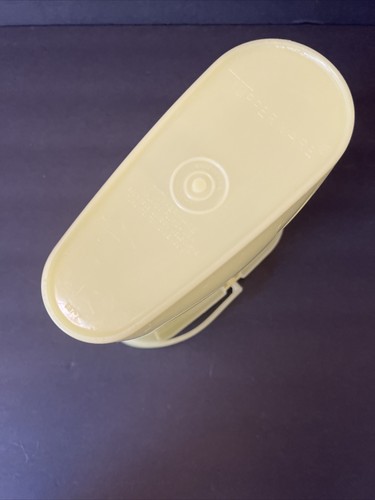 Tupperware 587 2 Qt Getränkekumpel gelb Krug Vintage ohne Deckel - Bild 3 von 3
