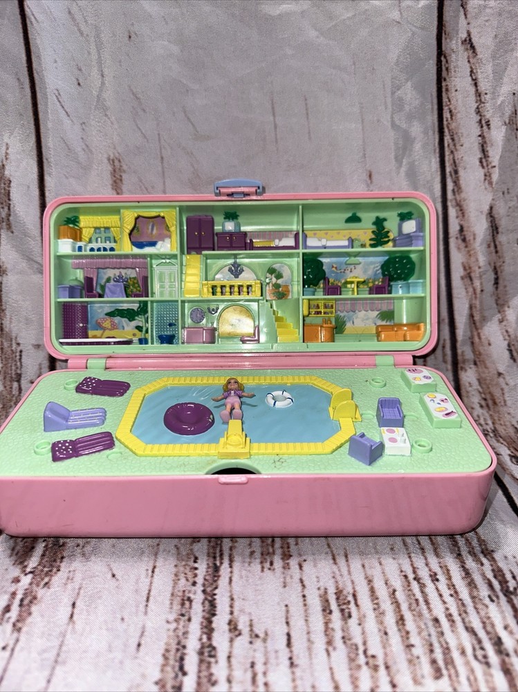 Bluebird Vintage 1989 Polly Pocket Pool Party Hotel Case Rare VTG One Doll