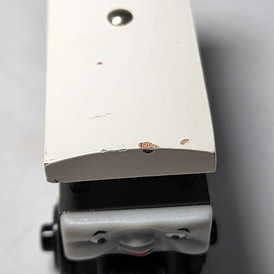 Thomas Wooden Railway Toad Brakevan Train Bom Estado - Imagem 3 de 4