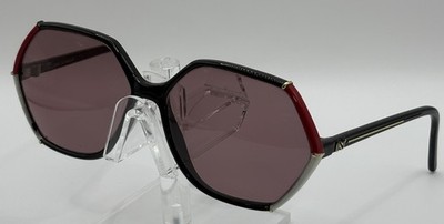 Nina Ricci Boutique Paris Vintage Sunglasses Burgundy Black France Nina Ricci Sunglasses for Women with Vintage for sale | eBay main image 4