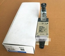 OMRON HL-5030 HL5030 Limit Switch New in Box NIB