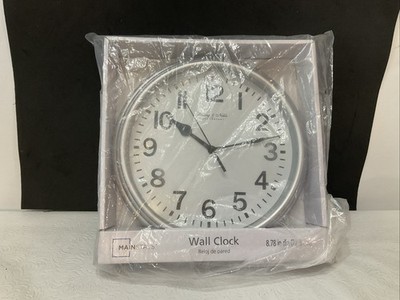 Mainstays Basic Indoor 8.75'' Black Analog Round Wall Clock - New Free Shipping
