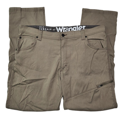 Wrangler Men 38x30 ATG All Terrain Gear Outdoor Hiking Pants Stretch Brown Khaki