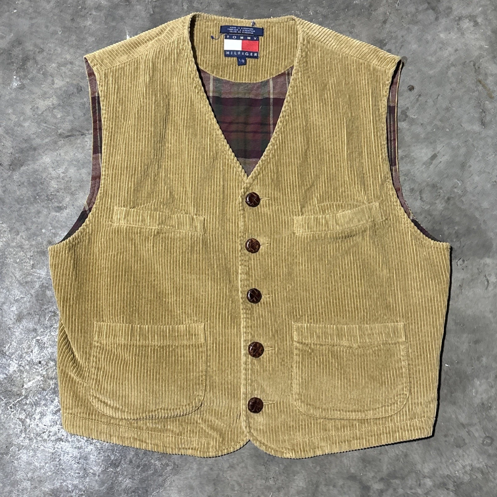 Vintage 1990’s Tommy Hilfiger Men’s Corduroy Knit Vest Size L/G - product detail image 1