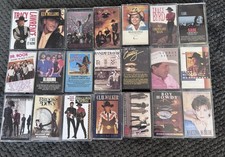 Lot of 21 Country Cassettes W/Starite Case Various Artists