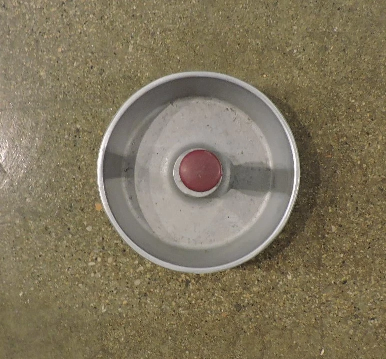 Tolva de verduras pequeña de acero inoxidable comercial Globe Foto 4 de 4