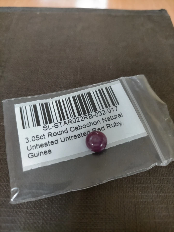 3.05ct Rubí Natural Rojo Forma Cabujón Origen Guinea Sin Tratamiento - Imagen 3 de 4