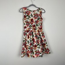 Esley White & Red Floral A-Line Summer Tea Dress Fully Lined Size Small