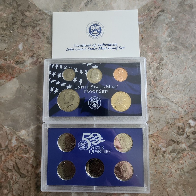 US Proof Set 2000 State Quarters Half Dollar Dime Nickel Penny Sacagawea Dollar