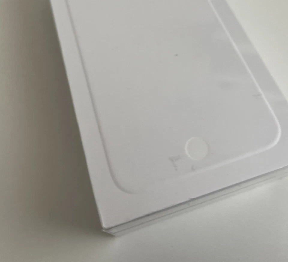 New Sealed Old Stock Apple iPhone Plus 64gb - Space Grey - Rare Collectors - Image 3 of 4