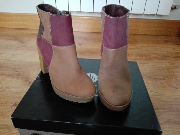 Botines de piel ADANESSA, a estrenar, t-39. Marrón-granate