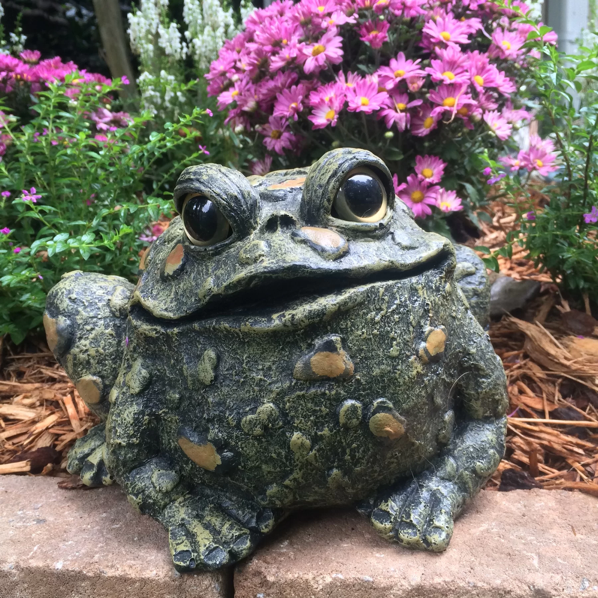 Home Style Toad Hollow Garden Lawn Patio Frog Statue Natural Green