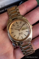 Omega Constellation 168.0057 1972 Auto Cal 1021 Gold Champagne Dial Serviced