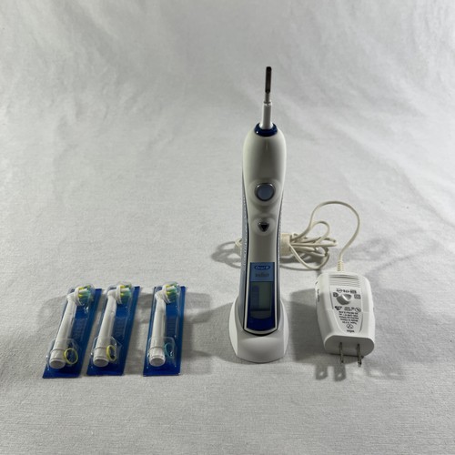 Braun Oral-B Trumph series 9000 3731  Charger Toothbrush Brush (USED)