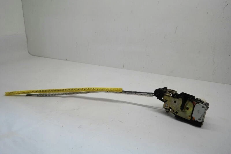 2004 Chevrolet Trailblazer Rh Right Rear Passenger Door Lock Actuator - Image 2 of 4