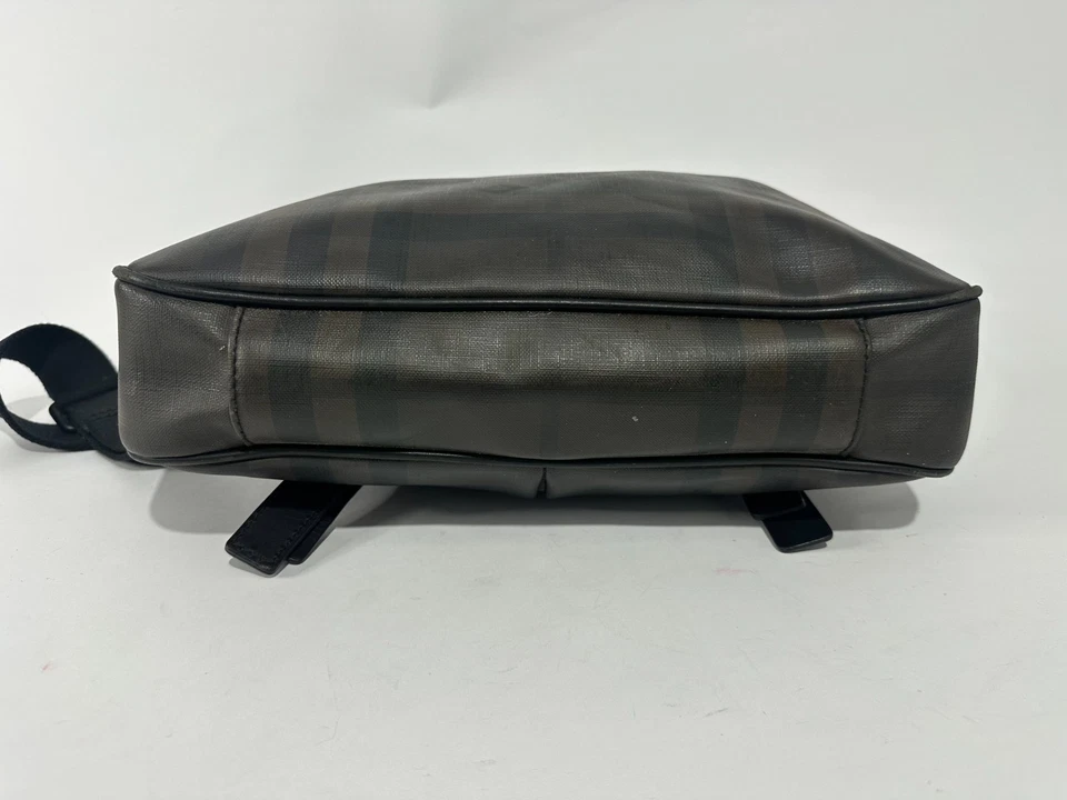 Bolso Mensajero Burberry Grifford Cuadros Ahumados Lona Recubierta Foto 3 de 4