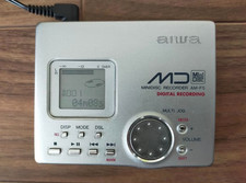AIWA AM-F5 PORTABLE MINIDISC RECORDER DIGITAL RECORDING Silver DC4.5V