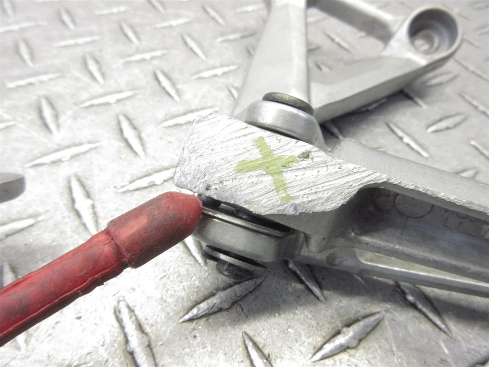 2016 13-18 Honda CBR500R pé traseiro passageiro suporte de descanso esquerdo direito - Imagem 3 de 4