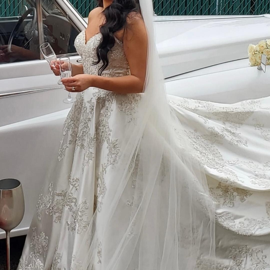 bijou bridal bridesmaid dresses Pure romance , #weddingdressshopping #laceweddingdress #romanticweddings  #hawaiibride