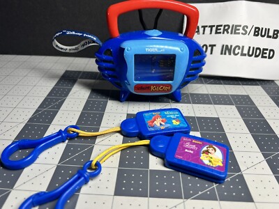 Tiger Electronics Disney Kid Clips Radio Boombox 2002 w/ 2 Clips Songs