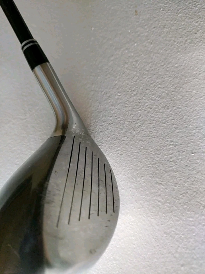 'THE PERFECT CLUB' Accuracy (RH)Model 24* Loft & 38.5" Length & Graphite Shaft  - Image 3 of 4