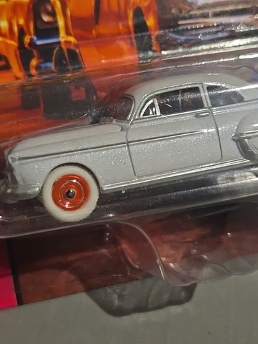 *READ*Johnny Lightning Havana Nights 1950 Olds Rocket 88 WHITE LIGHTNING Chase - Picture 3 of 10