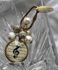 Ciondolo borsa Lenora Dame con perline perlate The Metropolitan Opera 3,5"