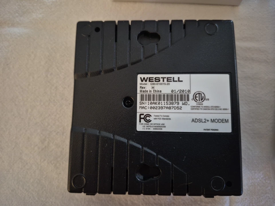 Westell INC. ADSL2+ MODEM ROUTER A99-750015-00 With Power Adapter - Image 4 of 4