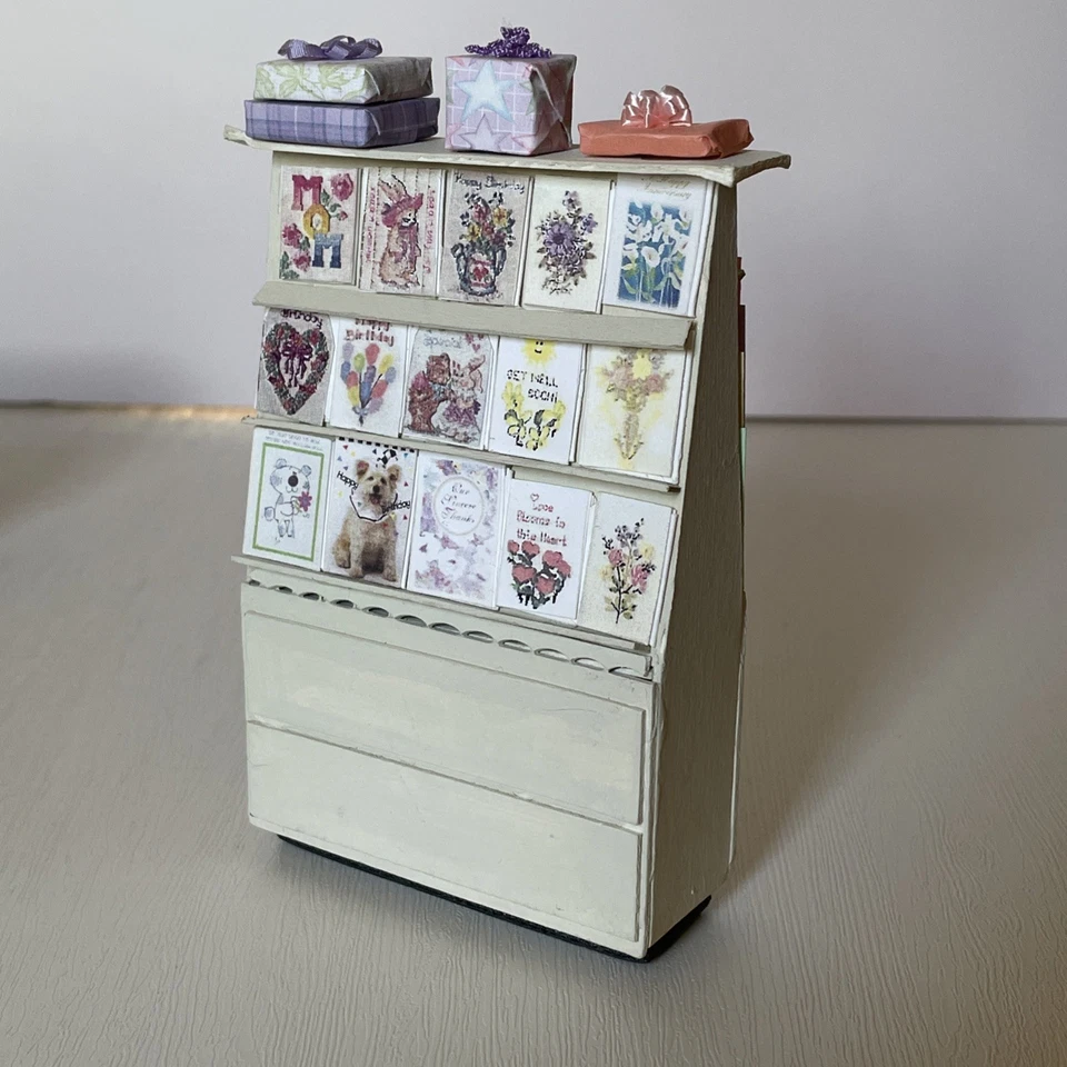MINIATURE DOLLHOUSE 1:12 SCALE Wrapping Paper & Greeting Card Display - Image 2 of 4