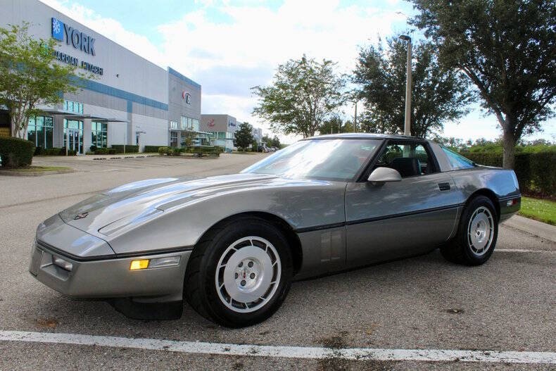 1986 Grey Chevrolet Corvette   | C4 Corvette Photo 7