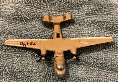 Zylmax Diecast Hawkeye Plane Grayish Green Missing Radar Other Wear Shown