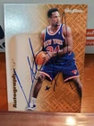 New ListingSkyBox 1996-97 Skybox Premium Autographics Charles Oakley Knicks Auto Blue Ink