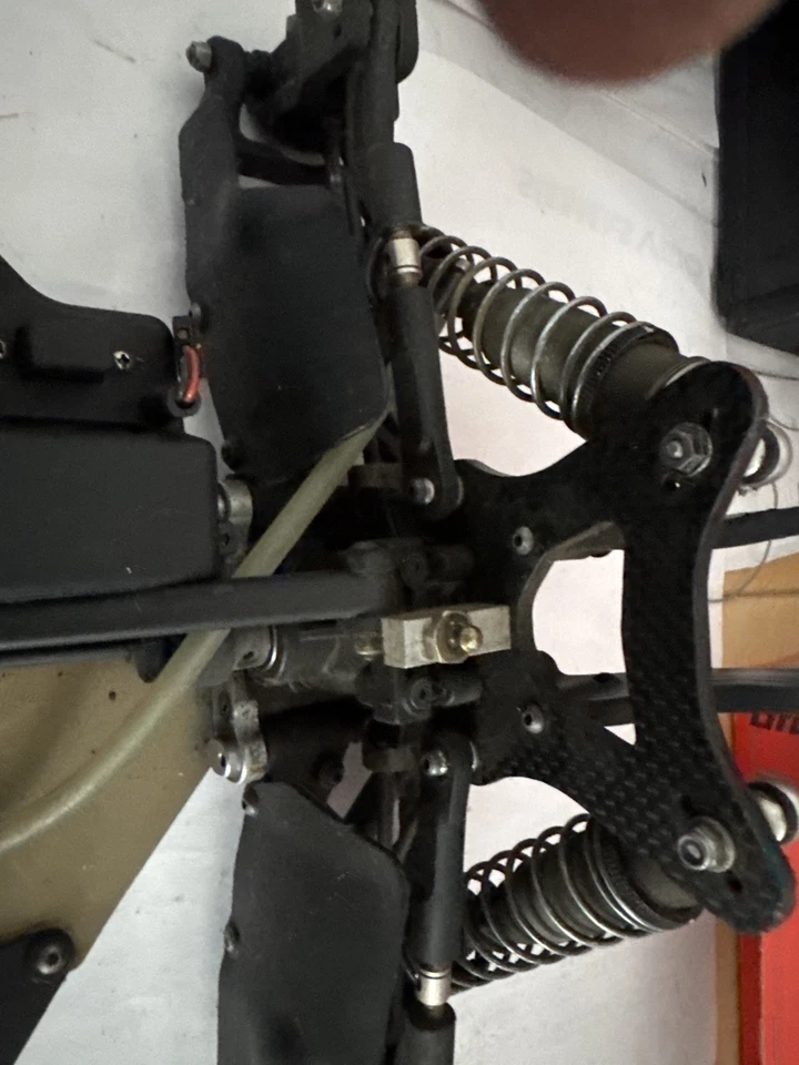 🏁 XRAY XB8 – High-End Buggy für Schrauber & Racer! (Roller) - Bild 3 von 4