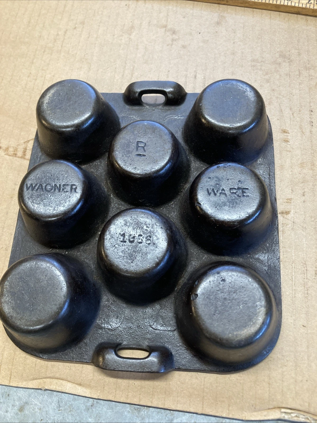 Wagner Ware Cast Iron Muffin Pan 8 Cup 1336 R Black Vintage Bakeware Kitchen