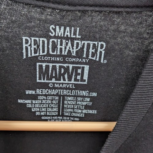Red Chapter Marvel Civil War Iron Man Captain America Black Mens T Shirt Small - Picture 2 of 6