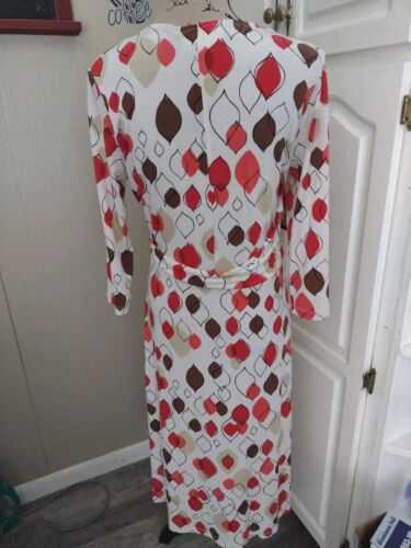 Chadwicks faux wrap midi dress 3/4 sleeve Size 8 Red white poly stretch v-neck - Picture 3 of 5