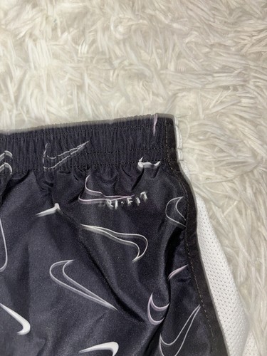Nike Dri Fit Girls Sz. 6x Black & White Classic Logo Sport Shorts. Great Pair - Picture 6 of 7
