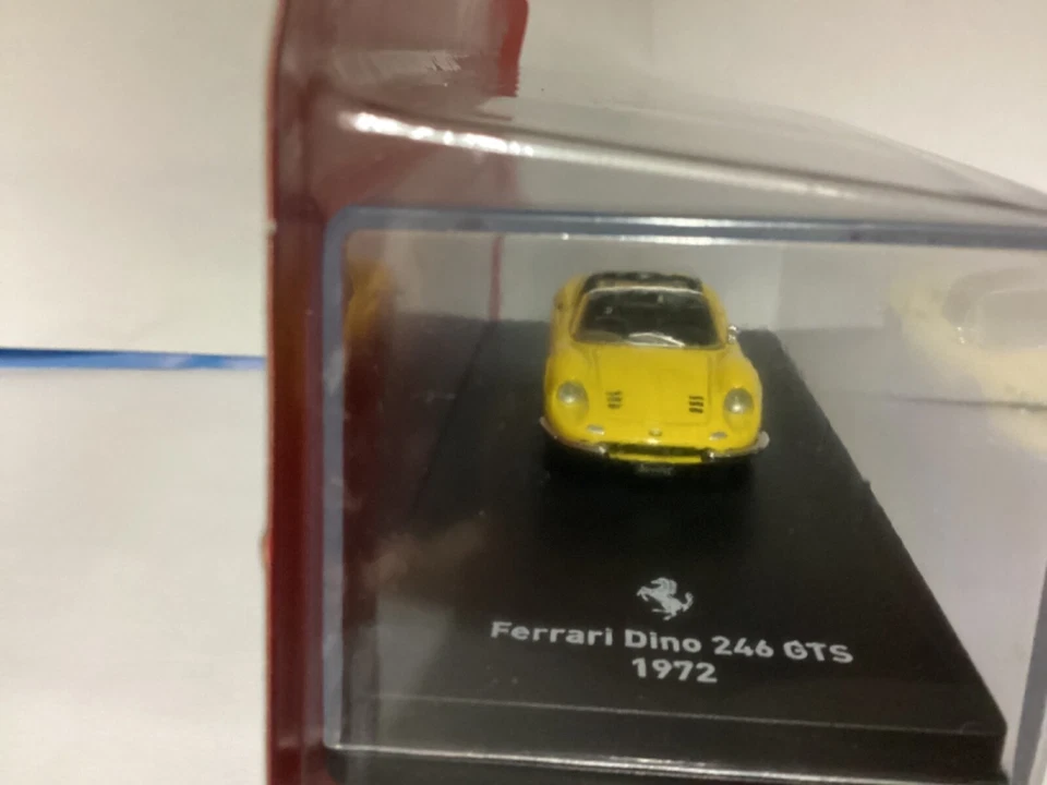 FERRARI  DINO 246 GTS 1972 die-cast + BOOKLET, Centauria, Limited edition - Immagine 4 di 4