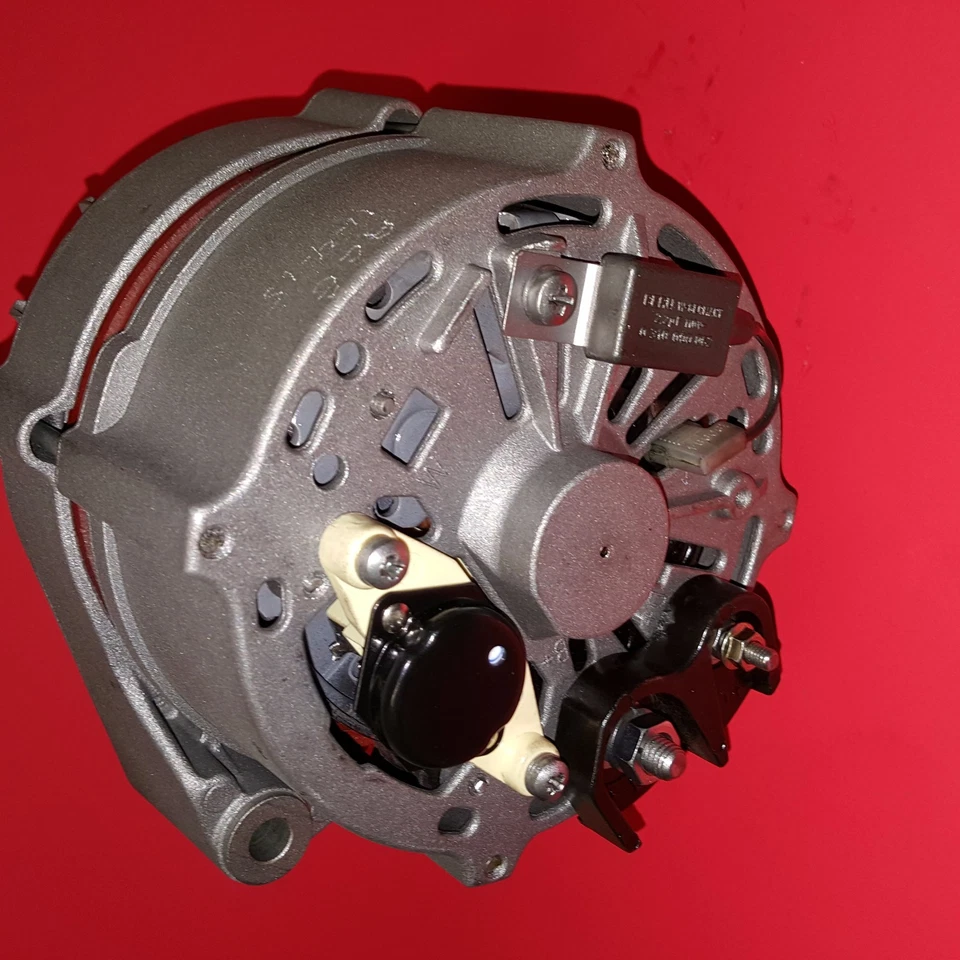Alternador Mercedes Benz 190E 1988 a 1993 6 cilindros motor 2,6 litros 80AMP Foto 2 de 3