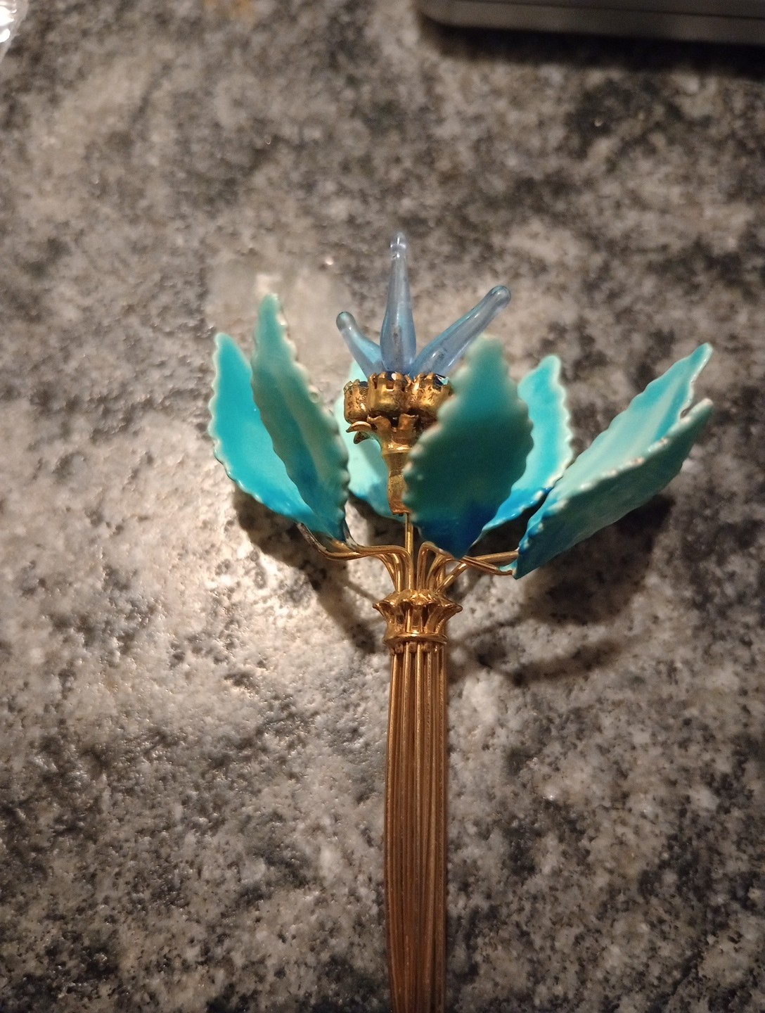 Signed  Dimensional Vendome  Enamel Rhinestone Pl… - image 3